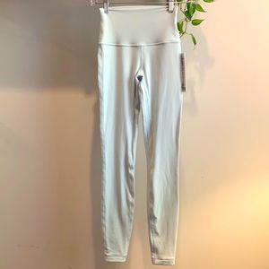 Lululemon align HR pant 28” NWT light blue size 2